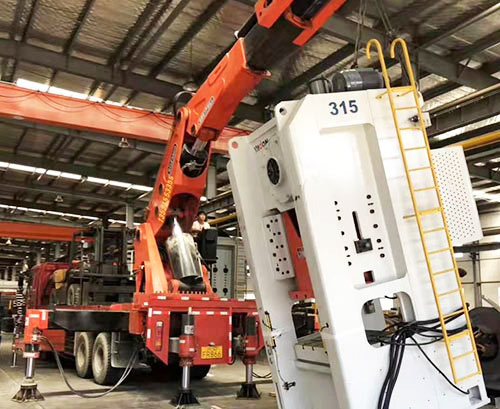 无棣提升工作效率，选择优质折臂吊租赁服务