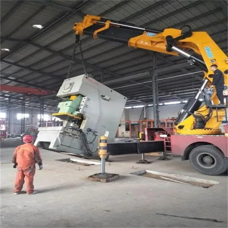 无棣80吨折臂吊车出租附近电话